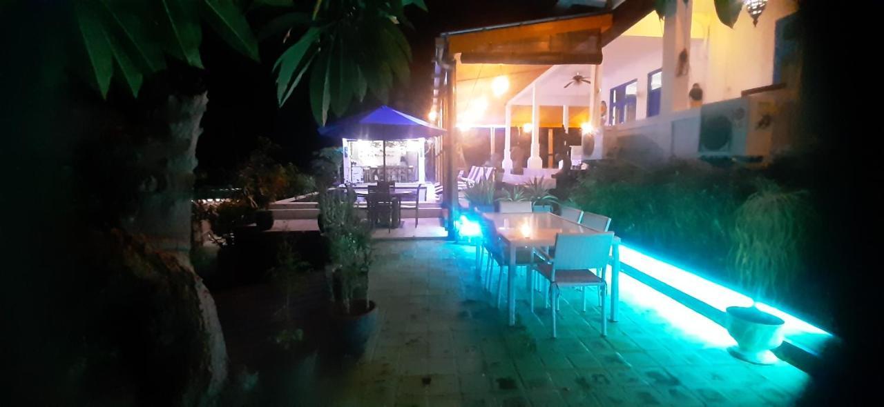 Cantik Villa Lovina Exteriér fotografie